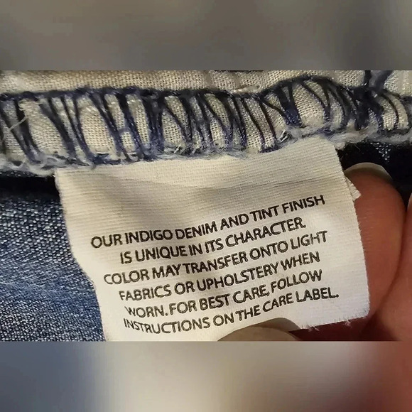 Gloria Vanderbilt, Size 10, ALEXANDRA Denim Capri - Picture 11 of 11